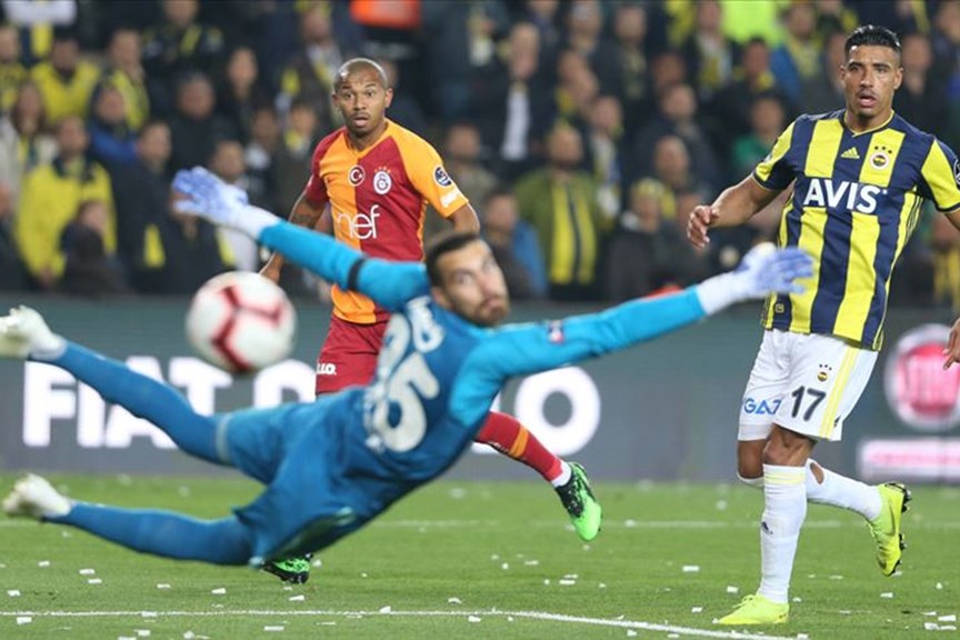 Galatasaray 20 sene sonra Kadıköy'de galip! (Fenerbahçe 1-3 Galatasaray)